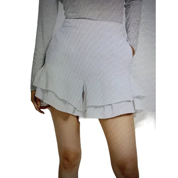 INC International Concepts Pants - NWT INC INTERNATIONAL CONCEPTS  Tiered Ruffled Shorts  White Small